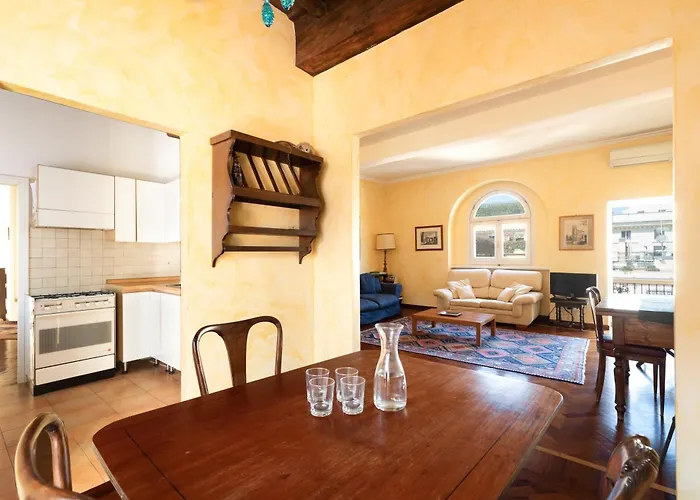 Trevi Comfortable With Terrace | Romeloft דירה *